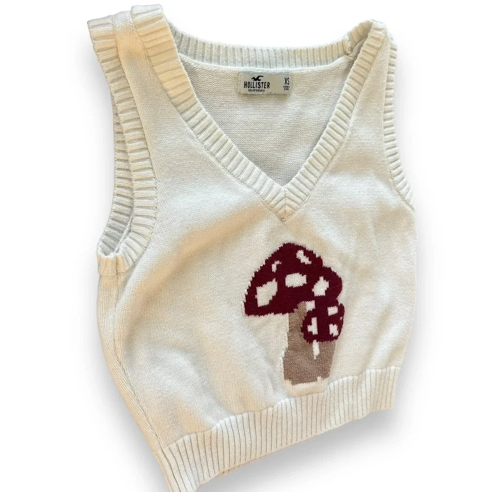 Hollister Vest Womens Extra Small White Red Mushroom Knit Pullover V-neck Cotton - Picture 5 of 7